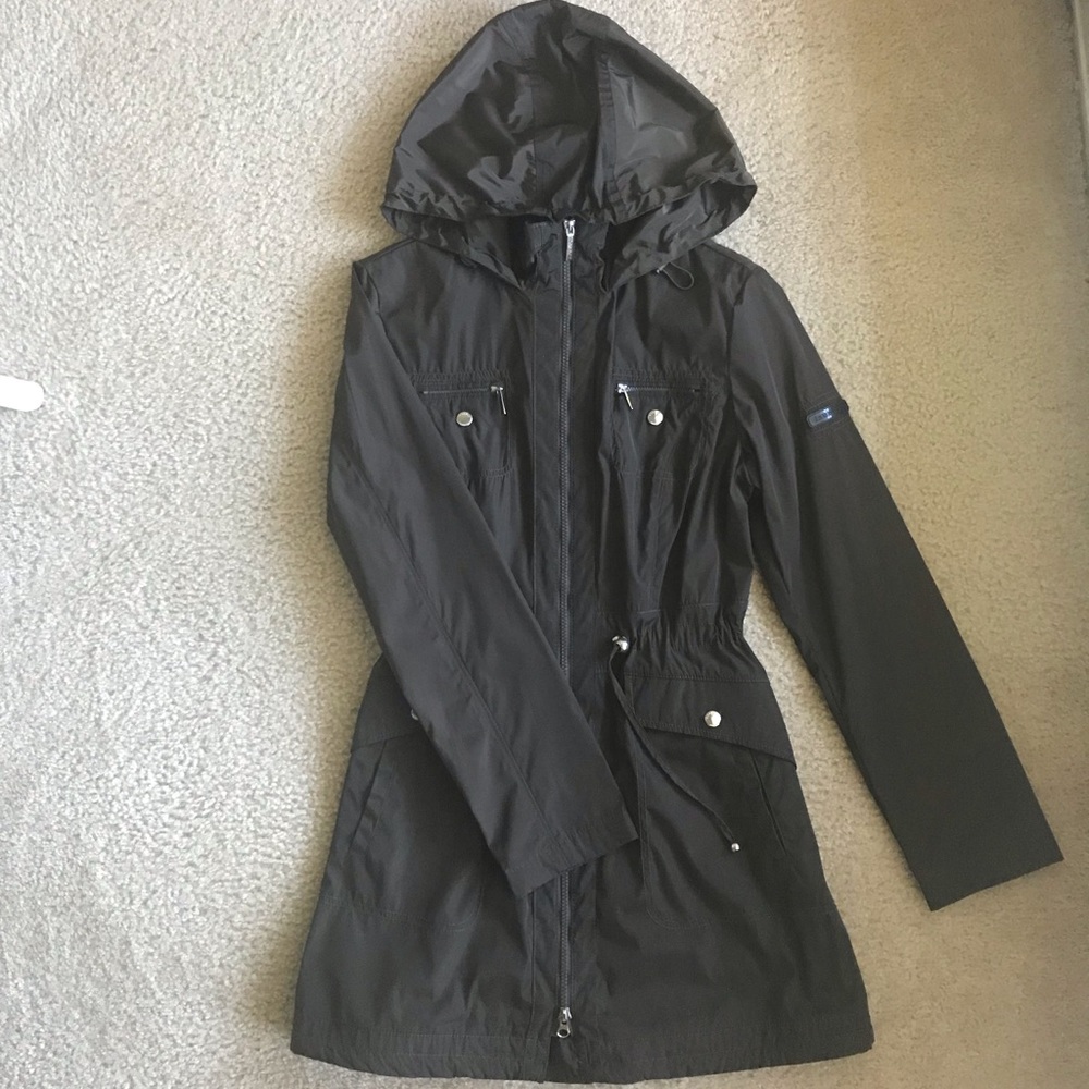 LAUNDRY BY SHELLI SEGAL Lightweight Rain Jacket